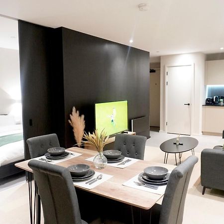 Central Manchester Luxury 2 Bed Apartment With Balcony Extérieur photo
